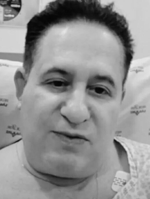 Cantor Marrone sofre acidente em show e passa por cir…Ver mais