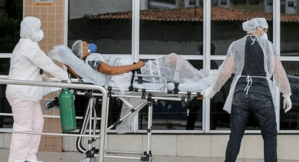 URGENTE: Homem vai parar no hospital após colocar 15 ovos no corpo — caso ch…Ver mais
