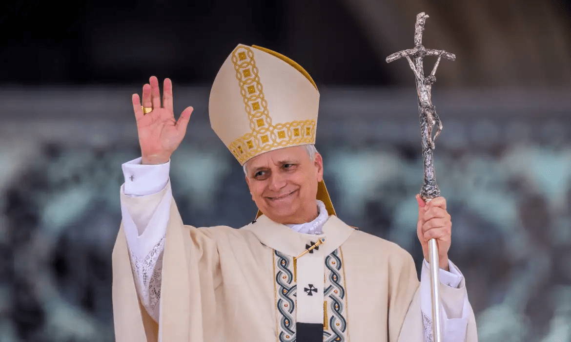 Papa Leão XIV Comove o Mundo com Clamor Pela Paz: “A guerr4 não reso…Ver mais