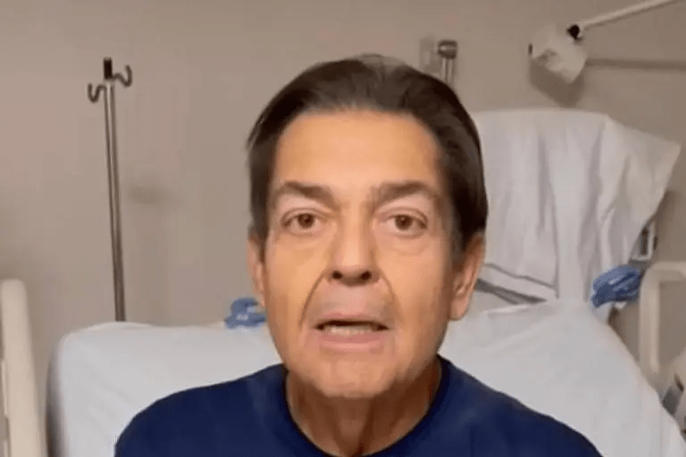 Faustão passa por dois transplantes em 48h e polêmica explode: ele “furou a…Ver mais