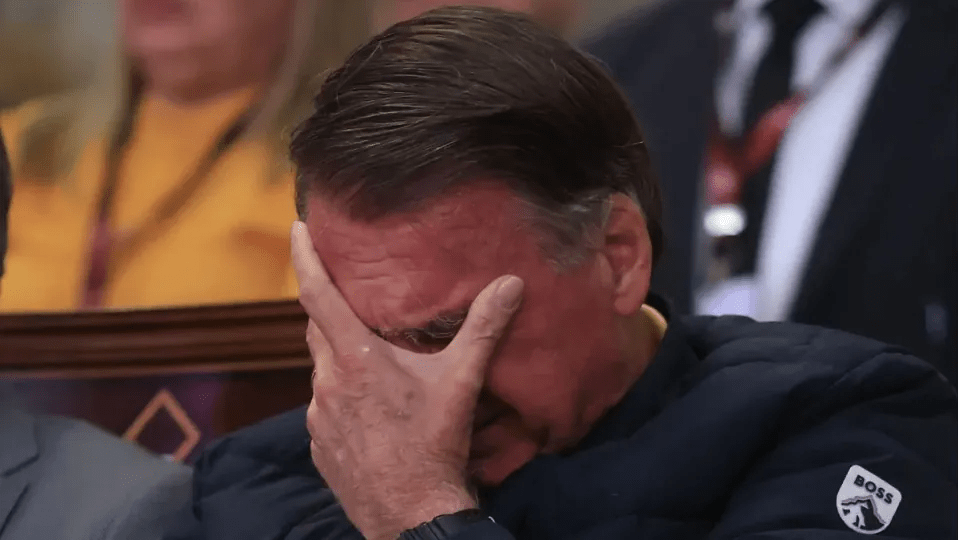 Bolsonaro em pris4o dom!c!li4r pede autorização para receber Nikolas Ferreira e grupo de ora….Ver mais