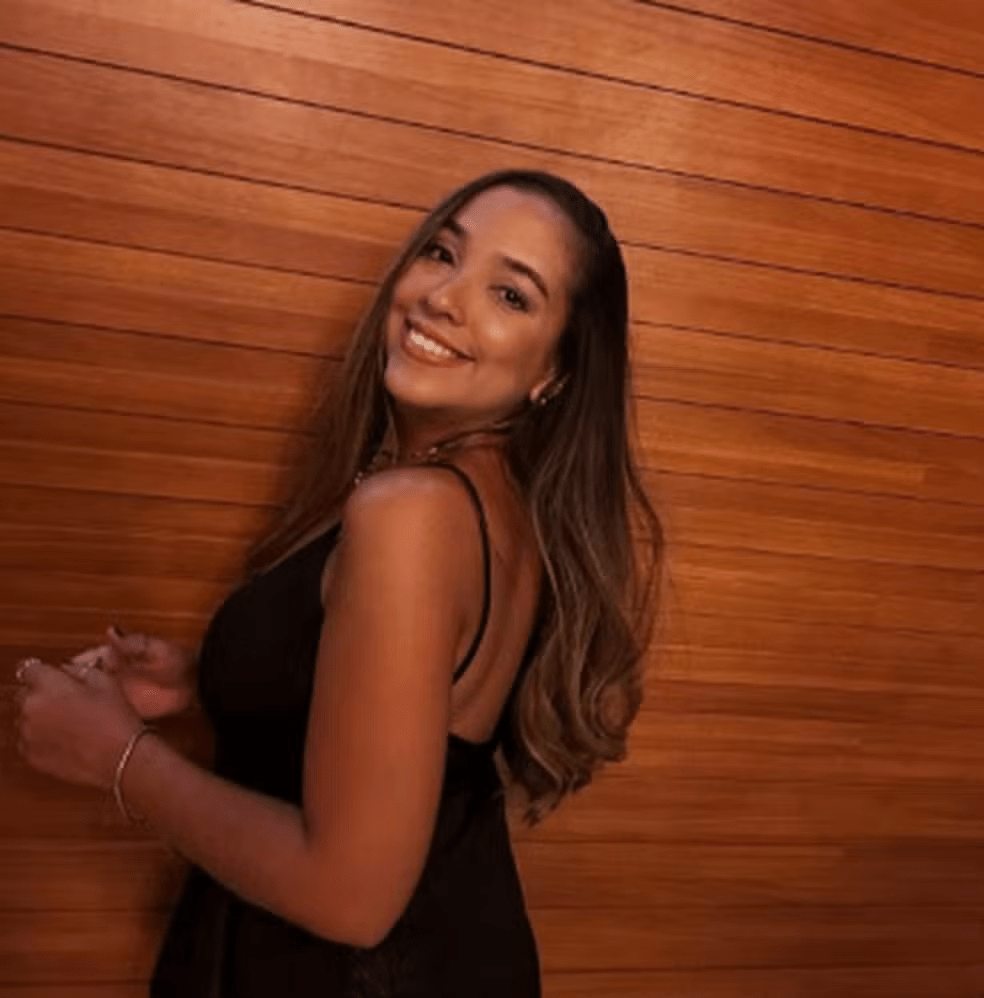 Jovem de 28 anos morre após cirurgia estética em clínica do Rio e caso expõe fal…Ver mais