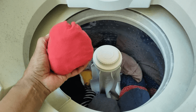 Descarga elétrica de máquina de lavar tira a vida de mulher de 63 an…Ver mais